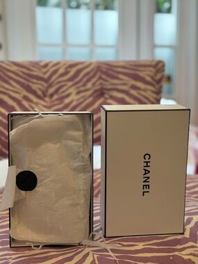 CHANEL White and Black Logo Box  with Tissue and Seal